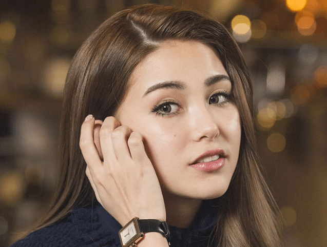 昆凌与库里同车深谈,自曝与周杰伦相爱往事,曾