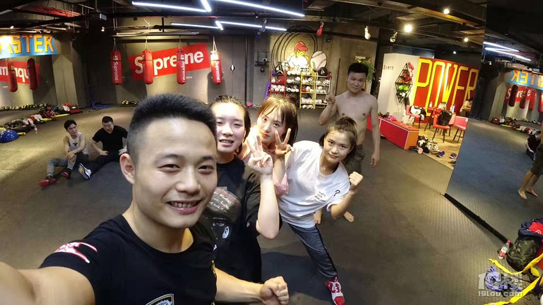 ★★★拳击教练带你初步了解拳击★★★