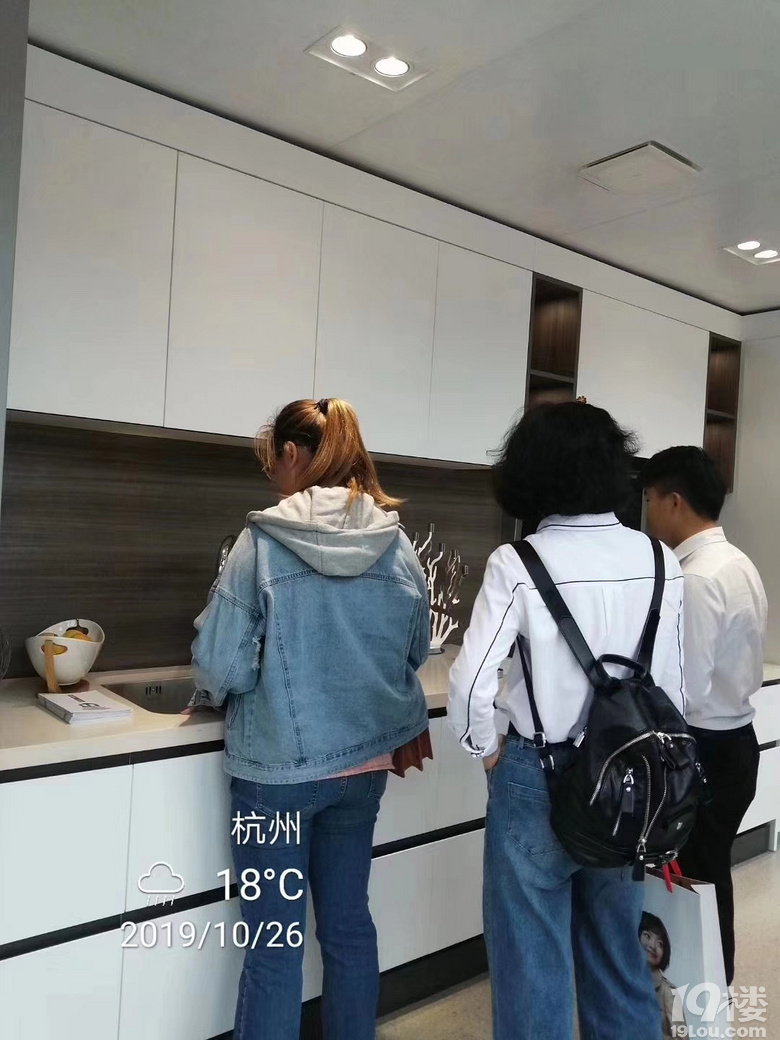 惊喜!金牌厨柜G-BOX入驻新时代展厅