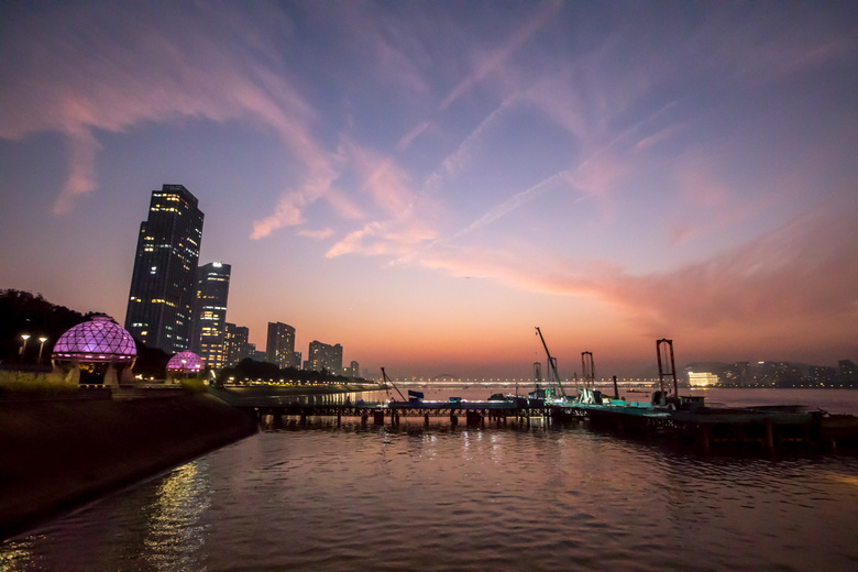 钱塘江轮渡码头夜景 2019.11.23