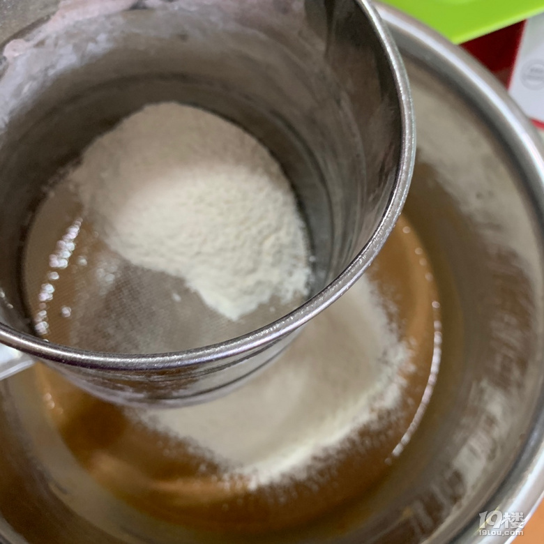 普洱蔓越莓戚風蛋糕