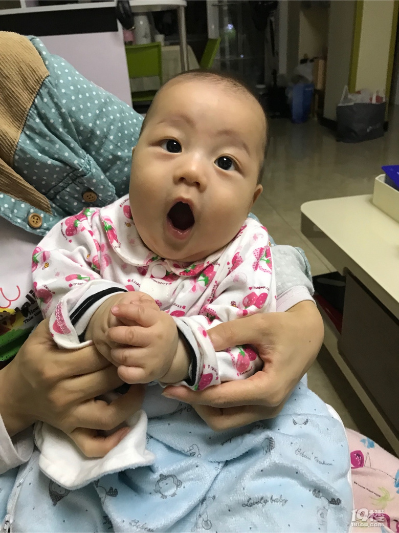 【萌寶第一次】+你的第一次對(duì)媽媽來說,如此珍貴