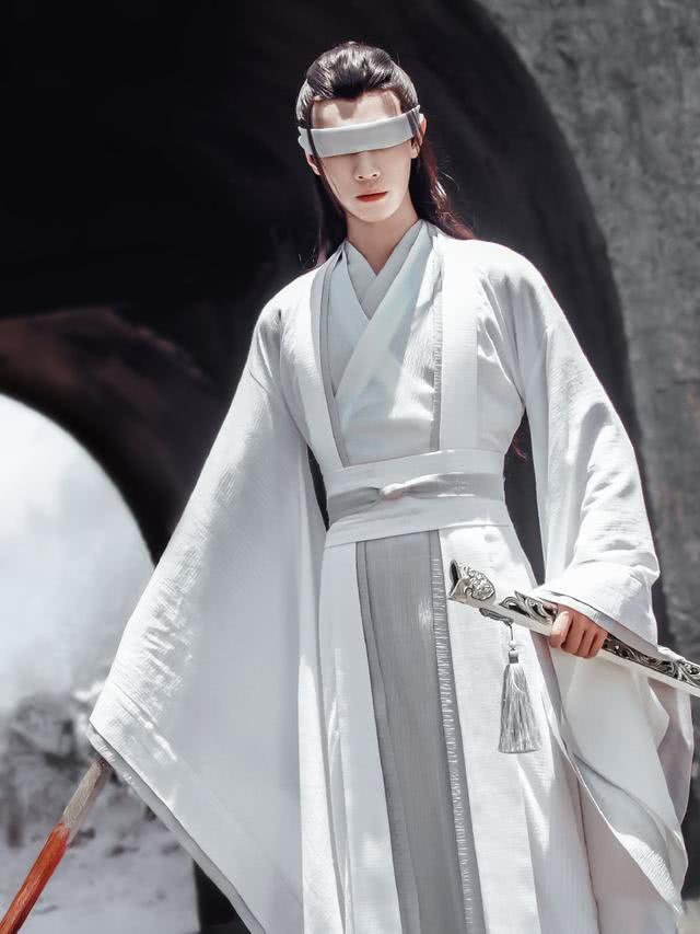 "蒙眼杀"有多绝?宋继扬仙气,易烊千玺禁欲,王一博惊艳