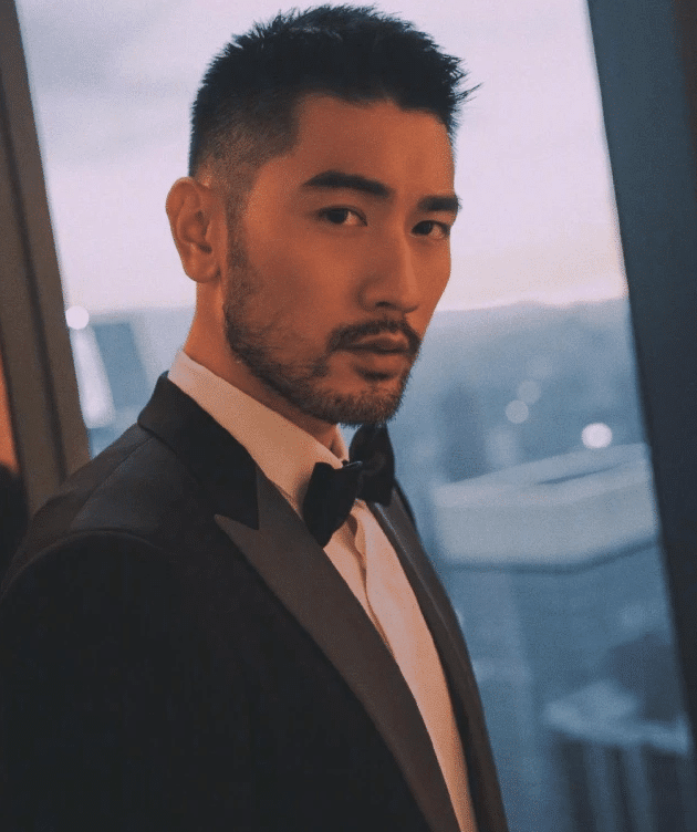 央视终于发声!白岩松在《新闻周刊》报道高以