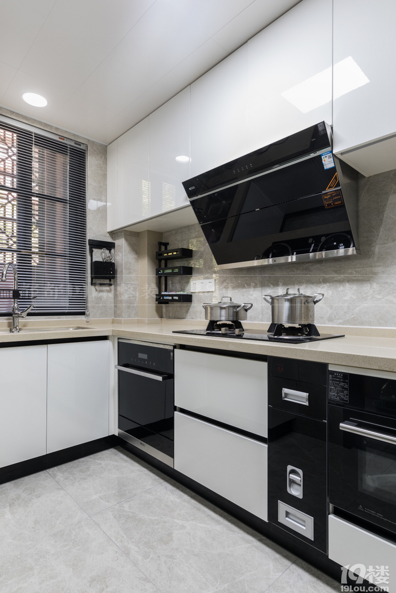 ������װ�ξ�Ʒ��������ʵ�����Ϻ��� �ִ�����180�O��