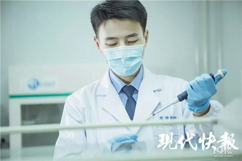 25岁南京最帅法医火了一根头发智破下水