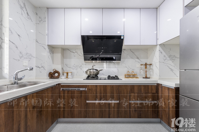 ������װ�ξ�Ʒ������������Է ��̨ʽ��160�O��