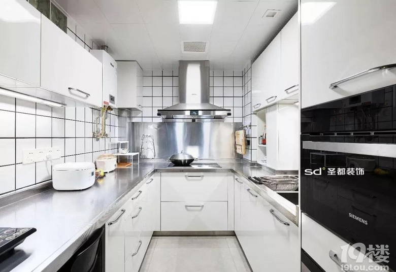 ��ʥ��װ�Ρ����ٲ���ѩ���Ҿ��Լ�׼��һ����ɫͯ������