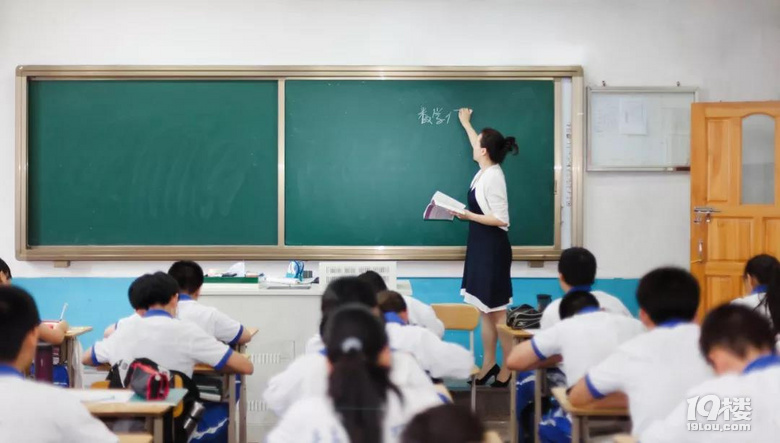 背了多少年文科的鍋?(我所認知的高考語文)