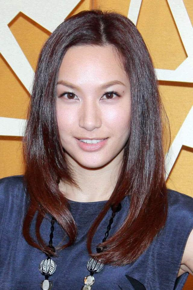 徐子珊退圈还要卖车卖楼,星途都被王祖蓝耽误,早就后悔签约!