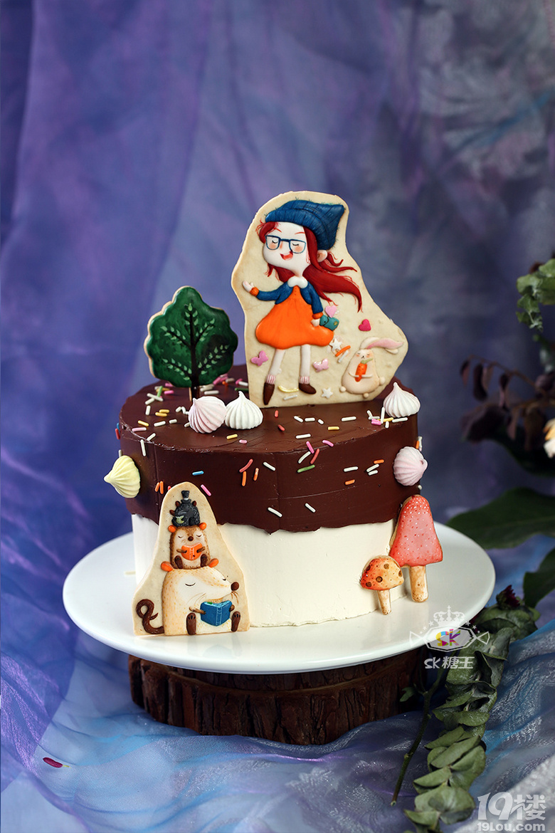 立体翻糖牌蛋糕~时下最流行的蛋糕装饰_婚礼翻糖蛋糕__杭州19楼