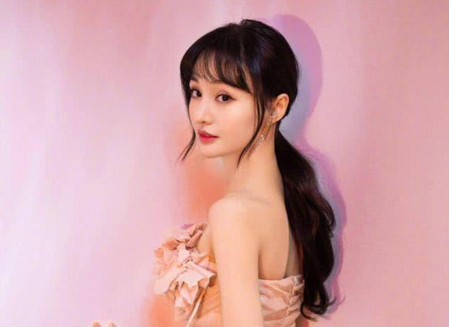 郑爽张翰同步更新微博疑似复合:复合之前,你需