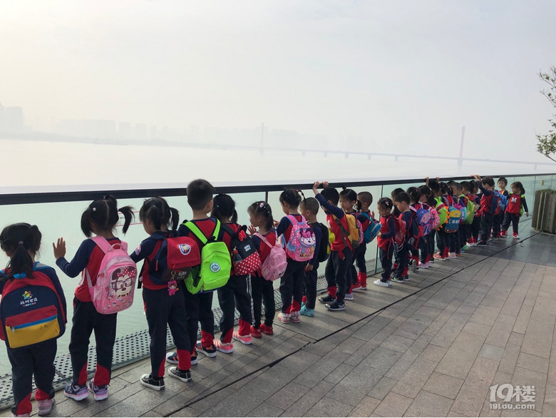 【幼兒園這一年】孩子有了自己的生活,老母親的陪伴越來(lái)越少了