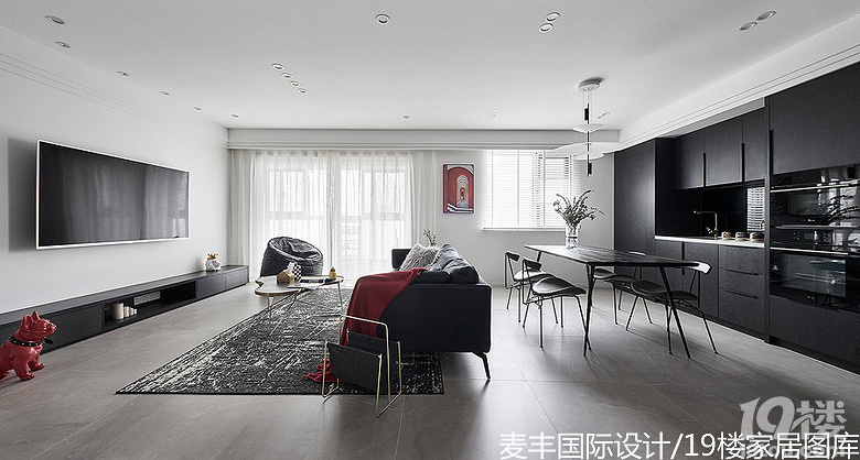 *����*�ϼ�