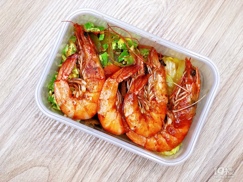 疫情結(jié)束,復(fù)工開始。誰來幫你帶孩子?