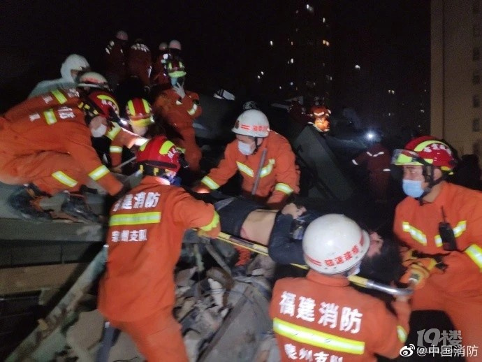 泉州酒店坍塌事故已致27人遇難,已知3名浙江人