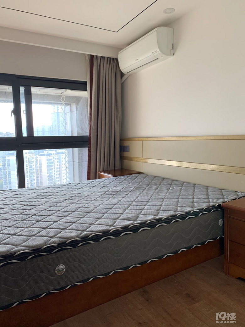 杭州滨江区政府中赢康康谷loft精装公寓出租