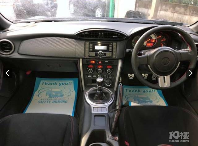 在日本买二手车有多爽？十万各种跑车，准新埃尔法二十多万随便买