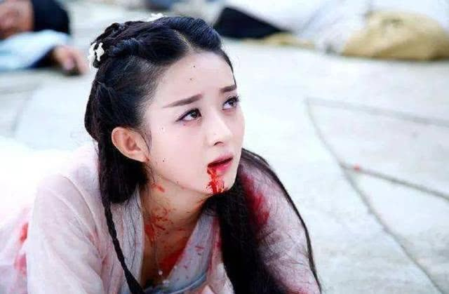 转型正剧反遭群嘲,赵丽颖,陆毅被点名:演技上限摆在那少折腾