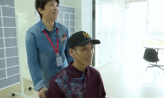 今天要介绍的这位,很多人都喝过她家的产品,她就是农夫山泉的高管钟晓