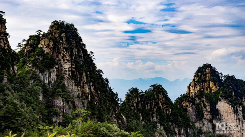 5.23周六徒步大明山，玩超级滑滑梯，景色一级棒，还有山洞