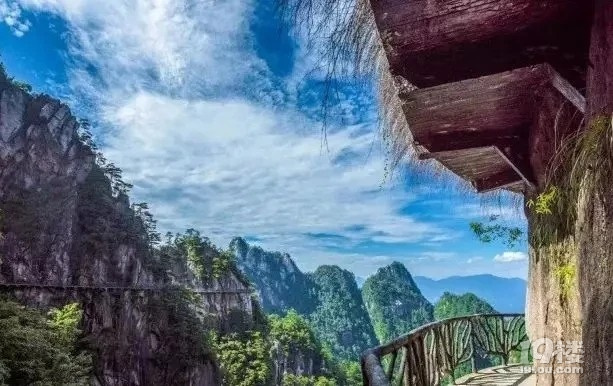 5.23周六徒步大明山，玩超级滑滑梯，景色一级棒，还有山洞