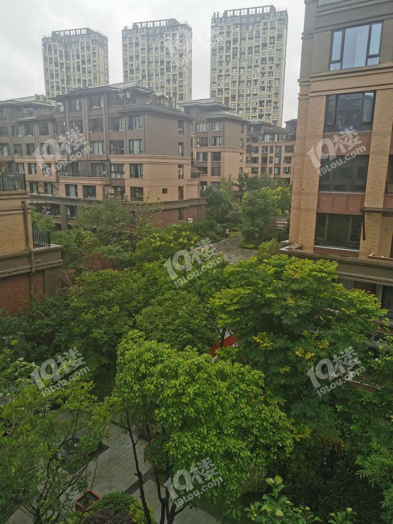 水色宜居36个地下公共车位怎么才能归我们共有？