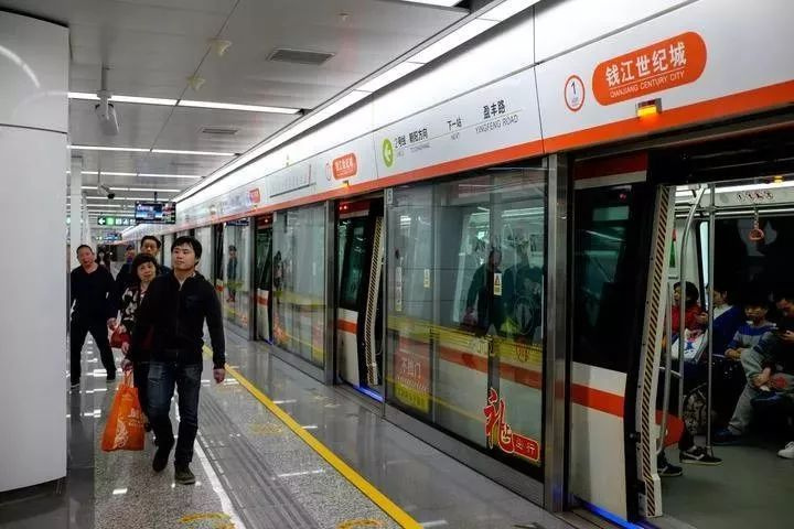 今天,讓我們傾聽杭州上空的聲音,重新認(rèn)識(shí)這座城