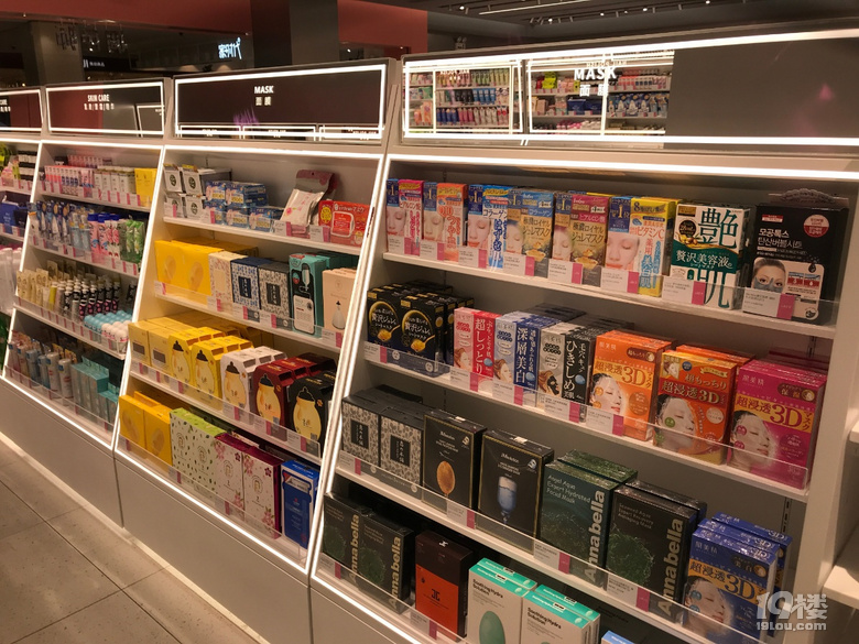 終于打卡了杭州最大美妝集合店:女生進去完全走不出來!