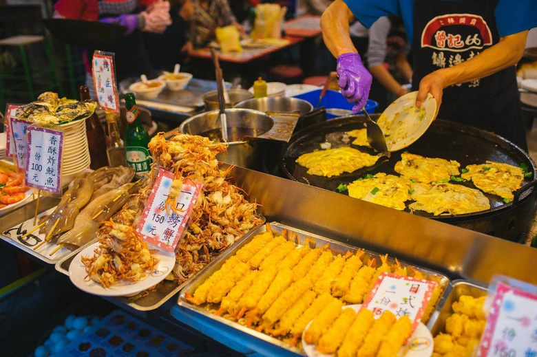 盘盘中国特色夜市,不到四点不打烊