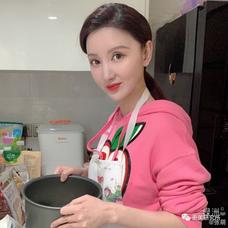 do到脸僵还搞霸凌，这位浪姐仗着背景强为所欲为？