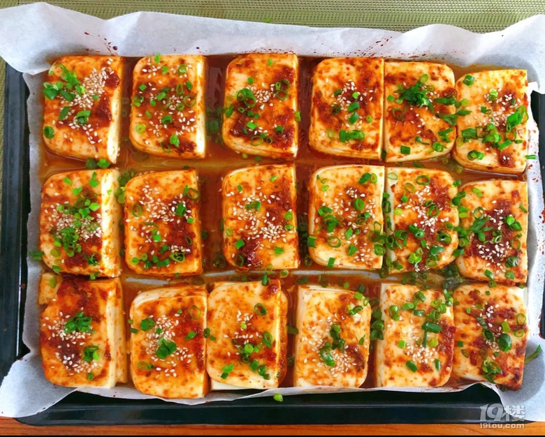 烤箱烤豆腐,簡單易做又好吃~