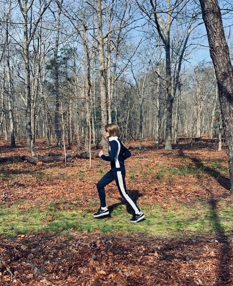 别追BM风了，今年做个NIKE女孩吧