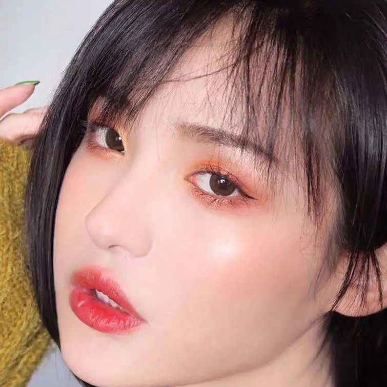 單眼皮妹子們,這些性價(jià)比超高眼影盤你pick了嗎