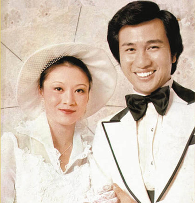 爱妻"黄蓉"去世3年,仍坚持每周去拜祭