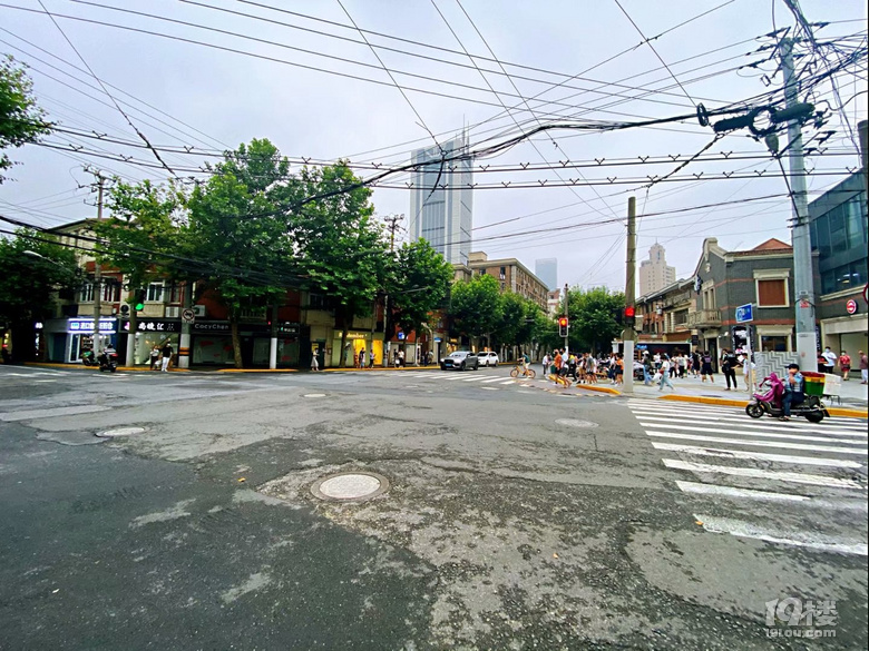 上海（二十）之漫步上海街头及寻找微热山丘