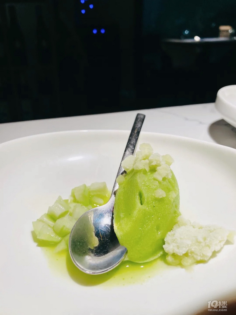 隱于西湖深處的超高性價比黑珍珠西餐丨青嵐