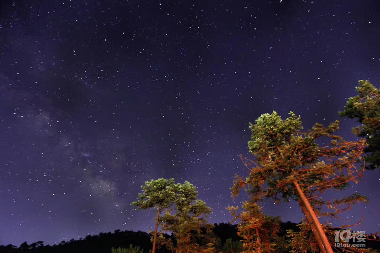 星空露營,山頂燒烤,朝陽晚霞,云海風(fēng)車,滿足出游全部幻想