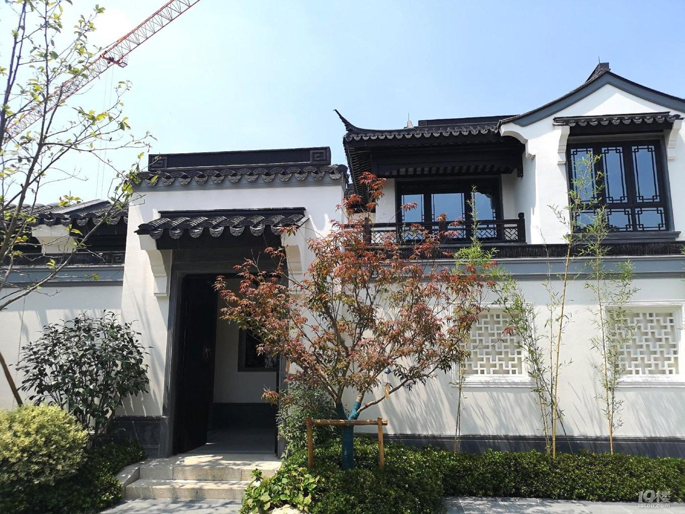 临安青山湖畔一手精装世茂国风大境依山傍水首开新中式合院