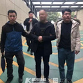 在飞天茅台上打孔抽出真酒，再灌入茅台王子酒……涉及45家门店