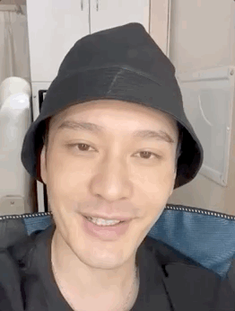 baby再現驚人“排骨胸”,與精修圖判若兩人