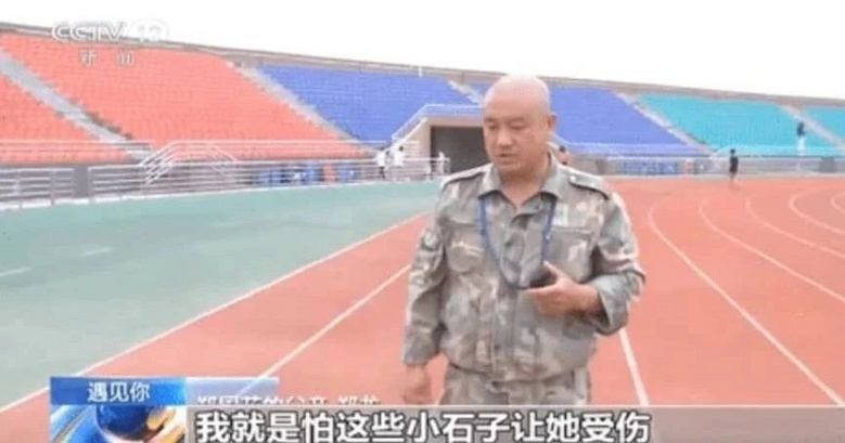 “爸爸總是見不著人……”,知道真相后,我真服這個男人