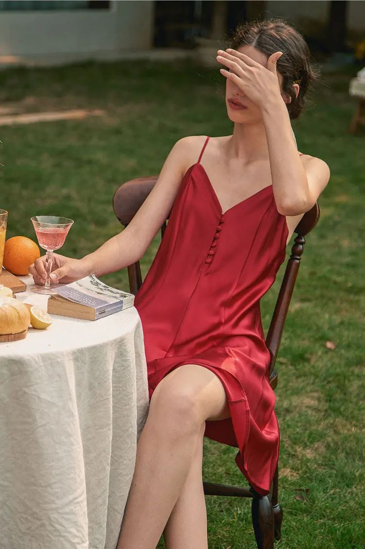 这件衣服,你每天都要穿,幸福感就来自最简单的精致