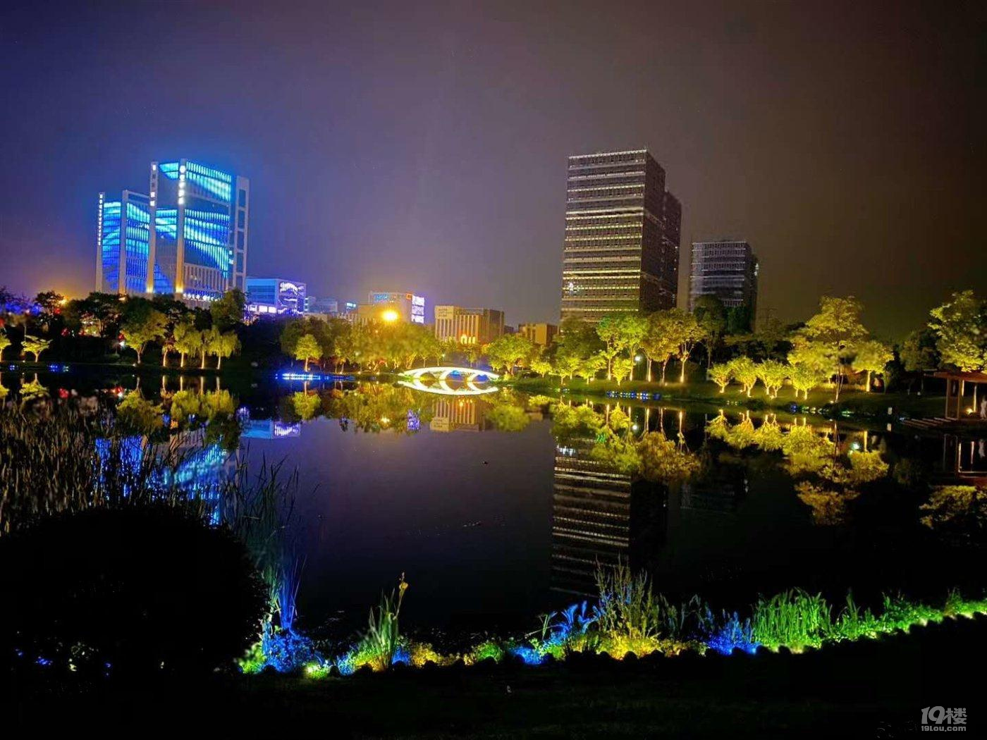 德信奥体之星,银湖科技城,地铁6号线300米,直达滨江