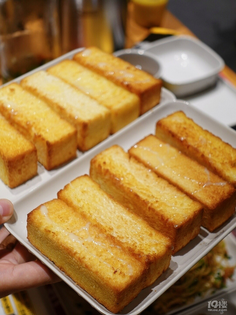 杭州美食燒烤界排隊王木屋燒烤新店來啦