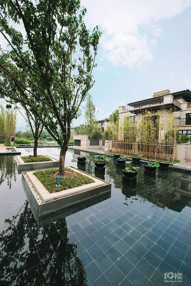 镇江丹徒区绿地翠园别墅你问总价为什么那么低?来看吧