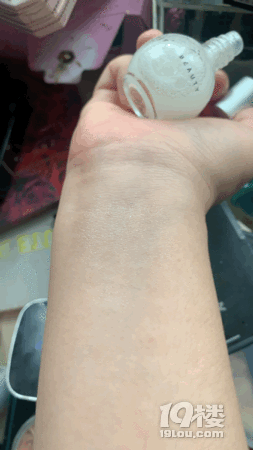9個(gè)高光測(cè)評(píng),這個(gè)牌子的效果堪比打了100只玻尿酸(附動(dòng)圖)