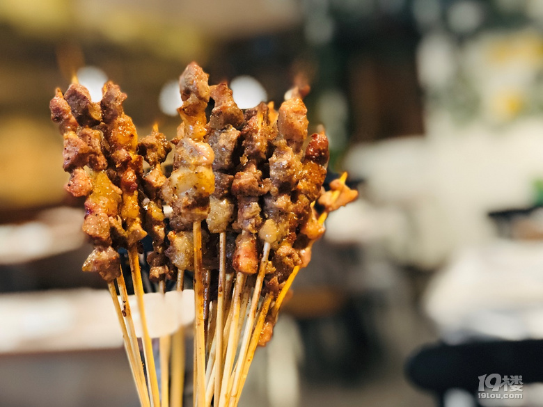 【夜宵好去處】+ 夜宵當(dāng)然得去擼串啦