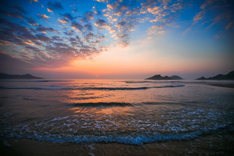 不如一起去广东看海吧,总有一个小岛能让你暂时做梦