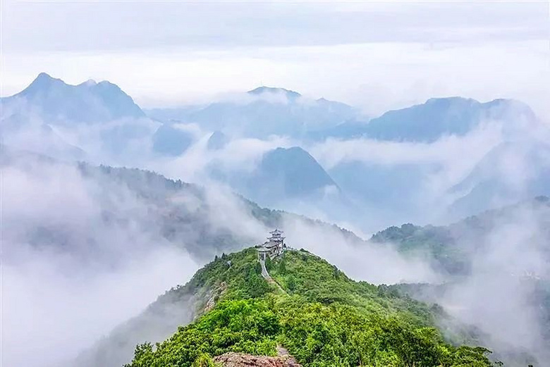 這個(gè)鮮少被人安利的小城,卻是老饕一定不會(huì)不會(huì)錯(cuò)過的海鮮天堂!